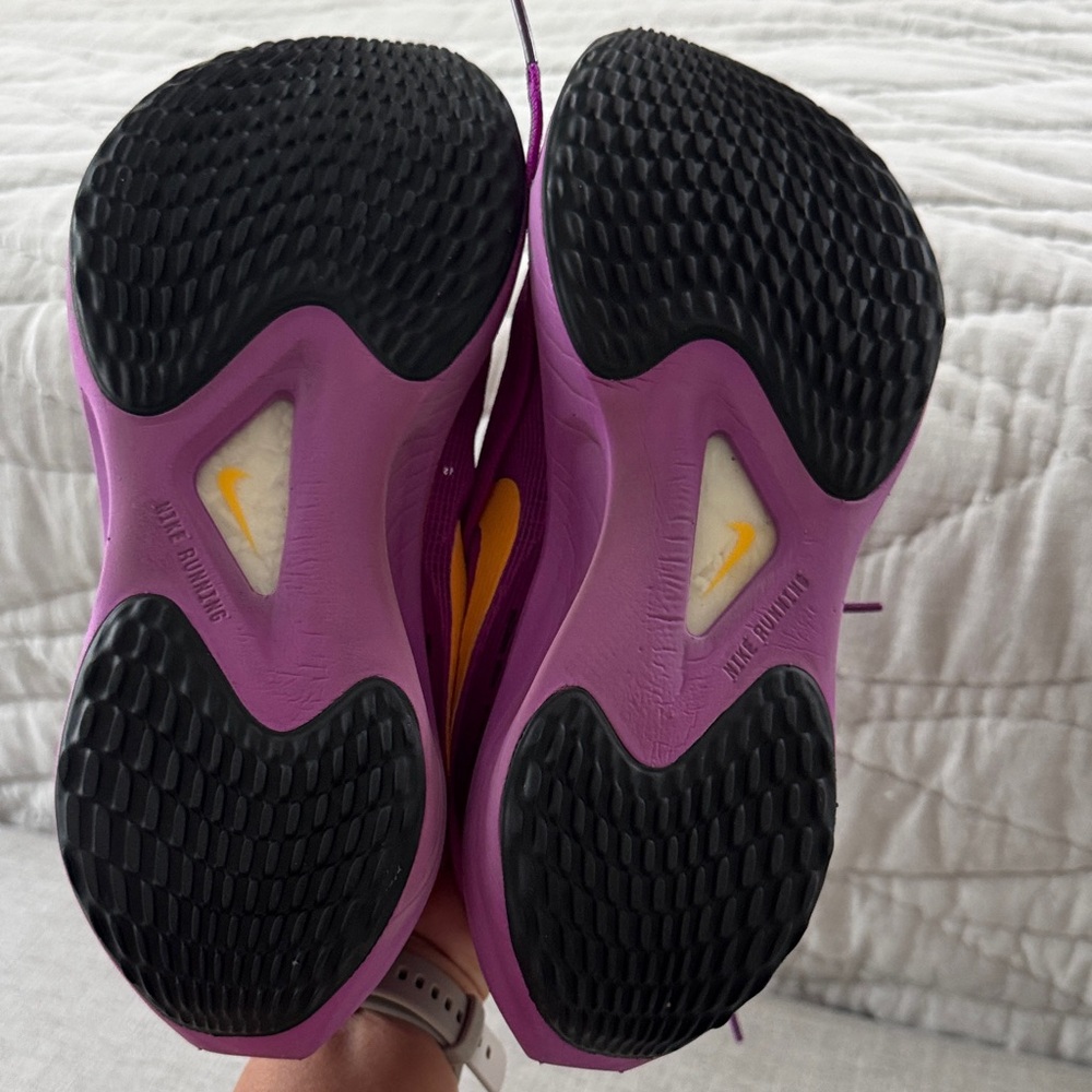 Nike Women's Vibrant Purple and Yellow Athletic Shoes Zoom Fly 5 - Picture 5 of 10